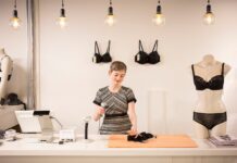 Slagerij Kinkerstraat wordt winkel in lingerie en badkleding SuperBra