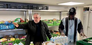 Nooit laat Isa Seven mensen vertrekken met lege handen