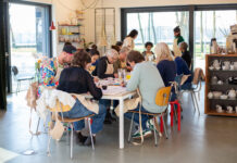 Bewoners van De Baarsjes tot Osdorp werken samen aan groot textielkunstwerk