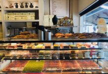 Tijdens de ramadan bakt Serifoglu weer tahinbrood