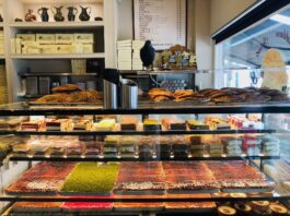 Tijdens de ramadan bakt Serifoglu weer tahinbrood