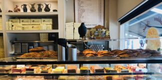 Tijdens de ramadan bakt Serifoglu weer tahinbrood