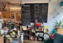 Eetwinkel Deli-caat in De Baarsjes gooit het roer om