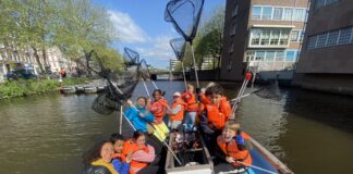 Kinderen school Kinkerbuurt op jacht naar plastic
