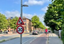 Proef met verkeersdrempel en 30 km/u Willem de Zwijgerlaan