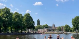 Verkoeling zoeken in de buurt