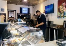 15x smullen als een Surinamer in West