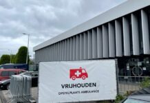 Politie stuurt sms naar alle bezoekers festival na dodelijk steekincident