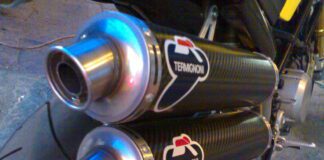 Politie: vaker controle op geluidsoverlast motoren en auto’s in Nieuw-West