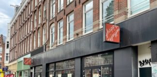 Vegitalian naar pand HappyHappyJoyJoy Bilderdijkstraat