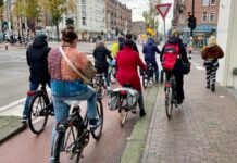 Fietspaden in West te smal, aso-fietser zorgt voor gevaar