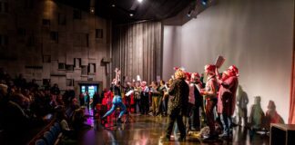 Zing je vals? Bij Koor Geen Gehoor vinden ze dat prima