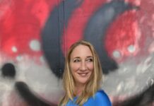 Nieuw podium voor beginnende stand-up comedians in De Baarsjes