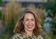 Doneerringen aan afvalbakken – Column Ester Fabriek, dagelijks bestuurder stadsdeel West