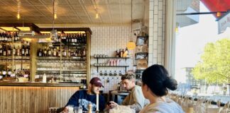 Le French Café in De Baarsjes is dorps, maar zeker niet suf