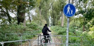 Maatregelen tegen fietsers op voetpad Sloterdijk