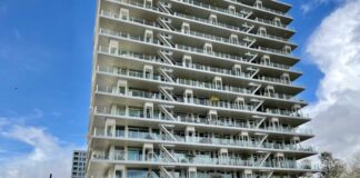 Twee gewonden bij explosie meterkast woongebouw Haarlemmerweg