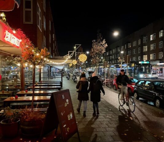 In deze winkelstraten in West houden beveiligers nu een oogje in het zeil