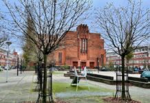 Bomen moeten weg voor vergroening plein in De Baarsjes