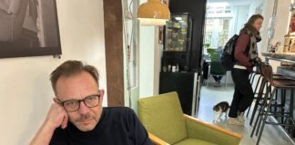 Eten aan Tantes Tafel in Het Arbeiderspaleis: de gesprekken komen vanzelf