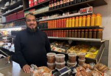 De service en het Surinaamse eten van Rustem smaken naar méér