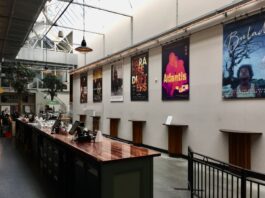 Vaste koffiedrinkers teleurgesteld na verbanning uit de Filmhallen