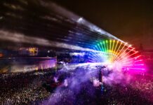 Lichtshow Museumplein en vuurwerkshow Sloterplas luiden 2024 in