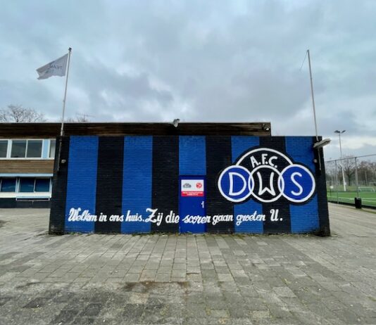 Voormalig clubhuis DWS verwoest door grote brand