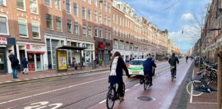 Fietsers tevreden over Kinkerstraat, zorgen over auto’s op fietsstrook