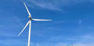 Duizenden zonnepanelen langs Westrandweg (A5) in Nieuw-West