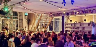 Dialoog diner Amsterdammers in Gesprek in De Hallen