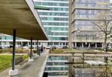 Voormalig GAK-kantoor Bos en Lommer nu gemeentelijk monument