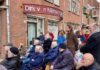 Februaristaking herdacht in Oud-West bij monument verzetsheld Dirk van Nimwegen