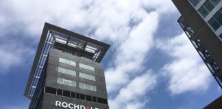 Rochdale ontdekt fraude en zegt vertrouwen op in bestuur bewonersraad