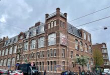 Plan voor woningen in monumentaal drukkerijgebouw De Baarsjes