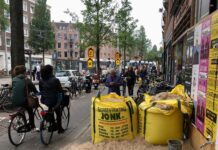 West vol obstakels en hindernissen voor mensen met een beperking