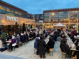 Iftar op ‘een van de mooiste pleinen van Amsterdam’