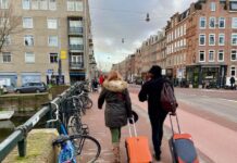 Overlast door toerisme: West trapt voorzichtig op de rem