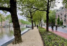 Wandelen op nieuw groen pad langs Nassaukade