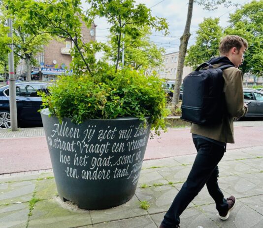 De Poëzieboulevard van Amsterdam Nieuw-West