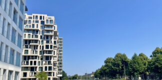 Aanleg wandelboulevard langs water bij nieuwbouw Haarlemmerweg