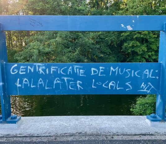 Fietstocht met thema gentrificatie en woningnood van Oud-West naar Nieuw-West