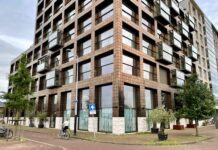 George Deli trekt in pand Karaat Houthaven