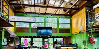 Werelds chillen bij strandcafé Buiten aan de Sloterplas