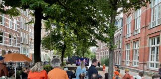 Spannende voetbalavond eindigt in grote domper