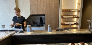 Koffiezaak Uncommon opent bakkerij met ‘wilde taarten’ en wijnbar