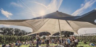 Zomerfeest met markt en live muziek in Tuinen van West