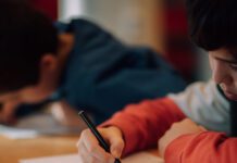 Workshop reizigersverhalen voor kinderen in OBA Spaarndammerbuurt