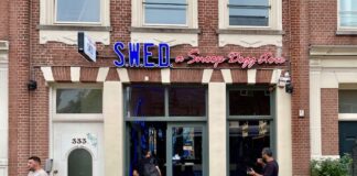Rapper Snoop Dogg stapt in coffeeshop Marnixstraat