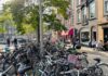 Nieuwe rekken moeten einde maken aan fietsenchaos Hugo de Grootplein